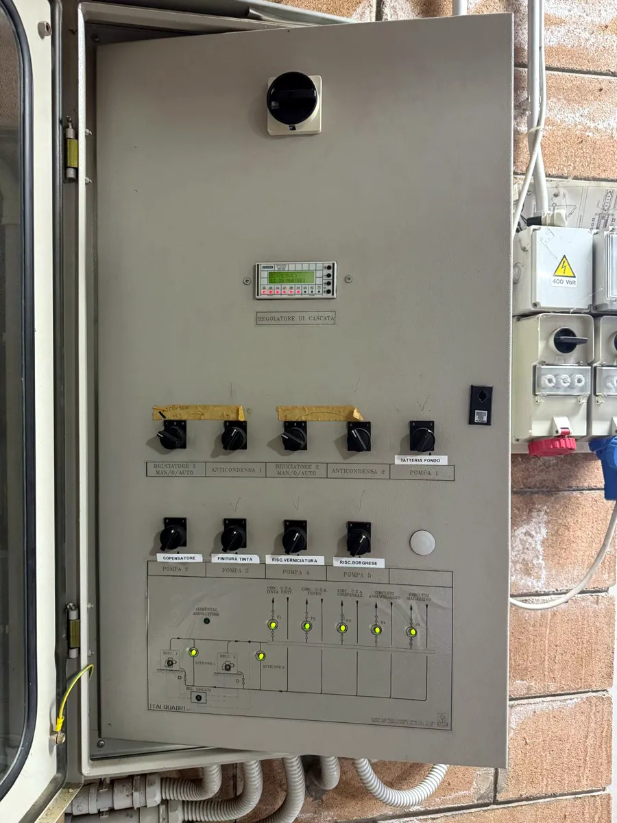 Impianti elettrici a Udine: quadro di comando di una centrale termica realizzato da Pat